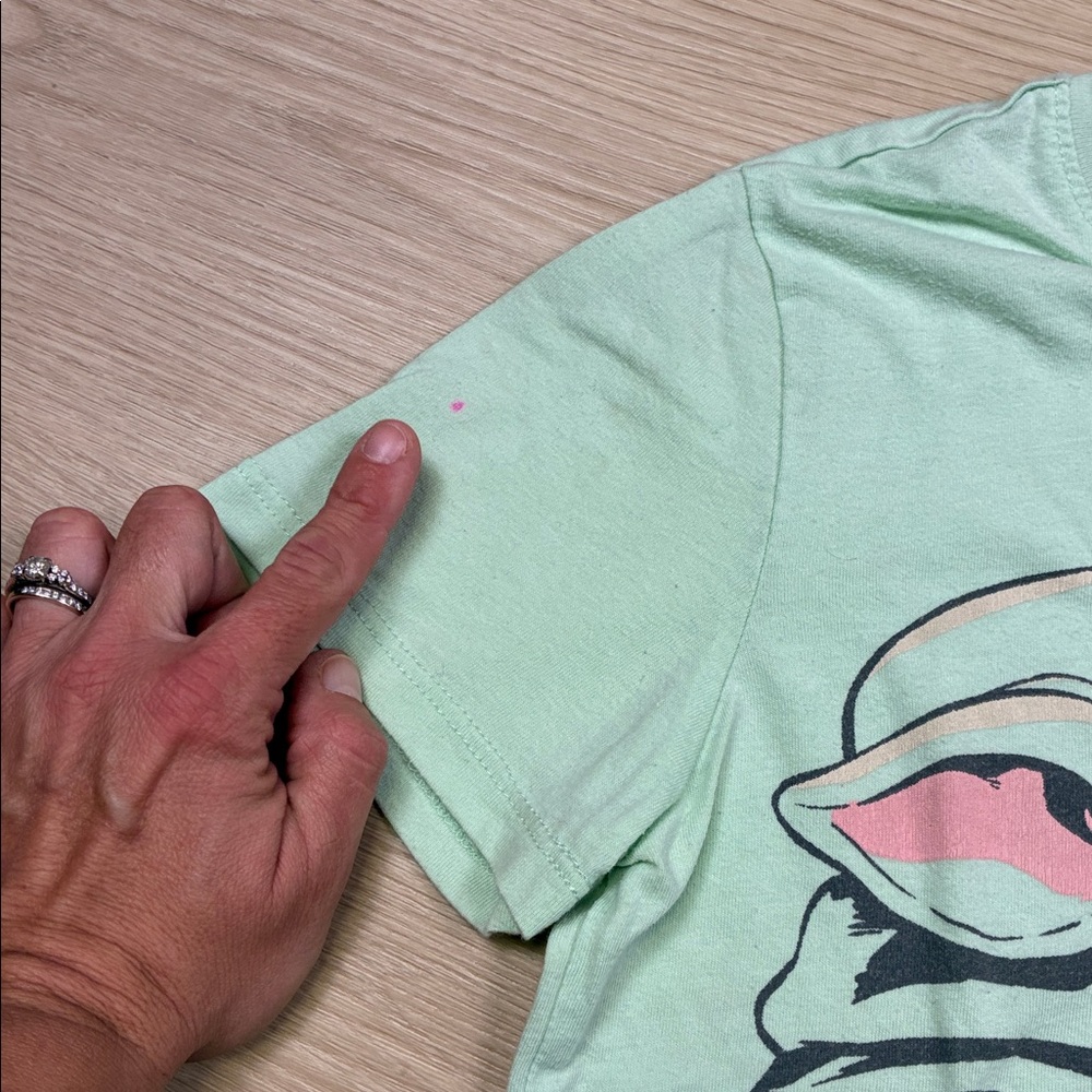 Star Wars Mint Green Boxy Cut Baby Yoda Grogu T-Shirt - Picture 6 of 7